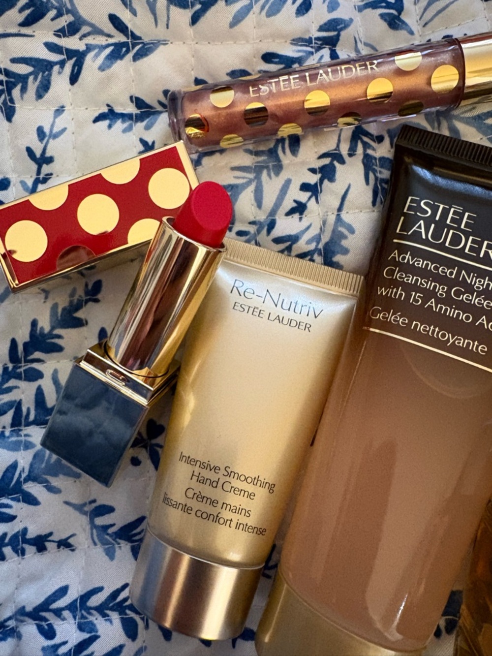 Estée Lauder Joy collection pieces